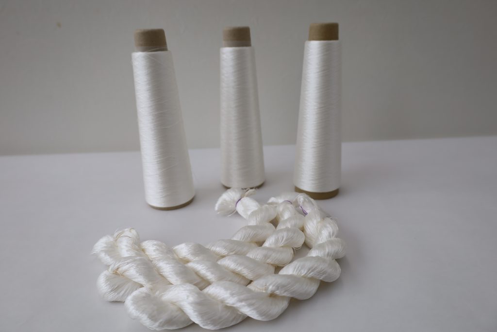 宮坂製糸所生産　絹糸